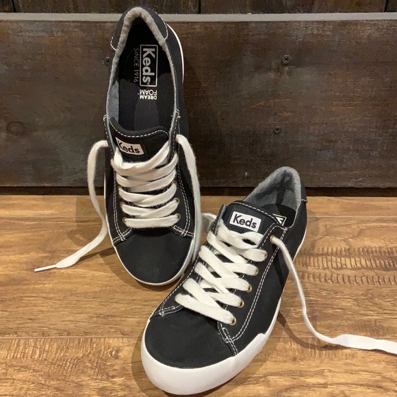 Keds Shoes - 😎50% OFF😎 Dream Foam Keds tie up black shoes
